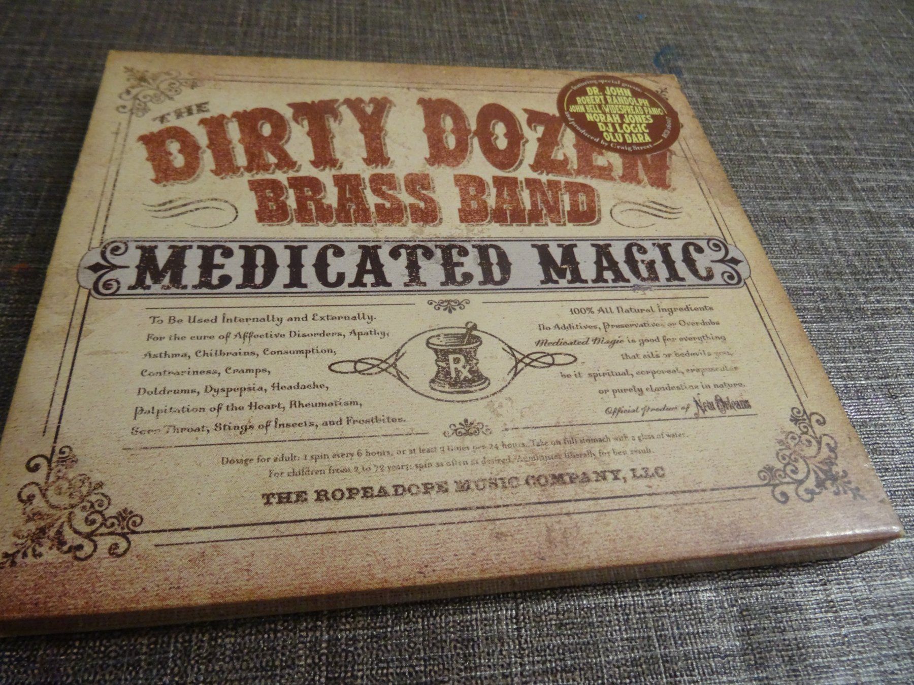 CD: The Dirty Dozen Brass Band - Medicated Magic CD – Usato da Olten venduto da Disc-Ausverkauf