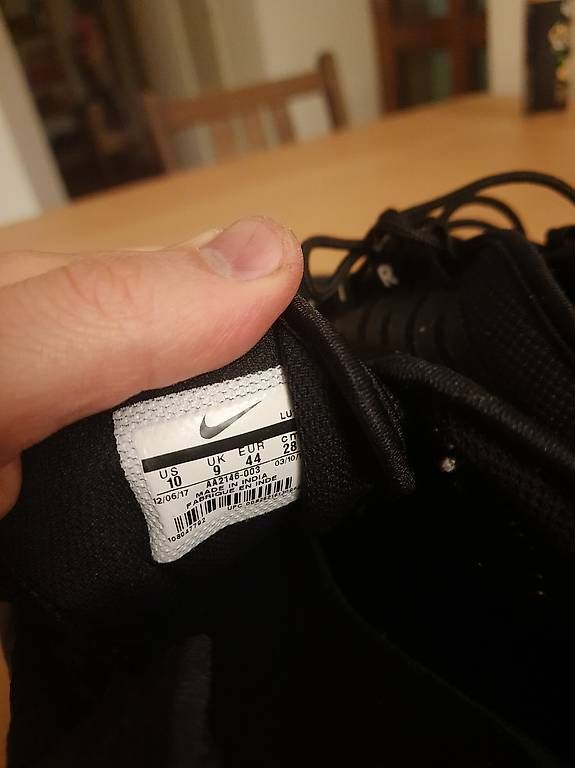 Herrenschuhe: Nike 44 come nuove  – Gebraucht aus Arbedo von erw_9rl2 1