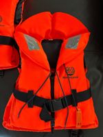2 Schwimmwesten