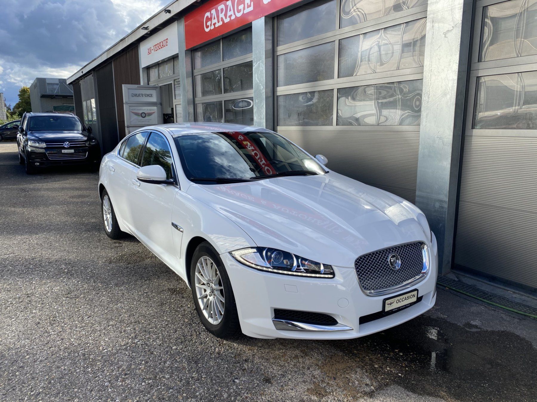Jaguar Automobili: Jaguar XF 2.2d – Usato da Biel/Bienne venduto da AS24 2