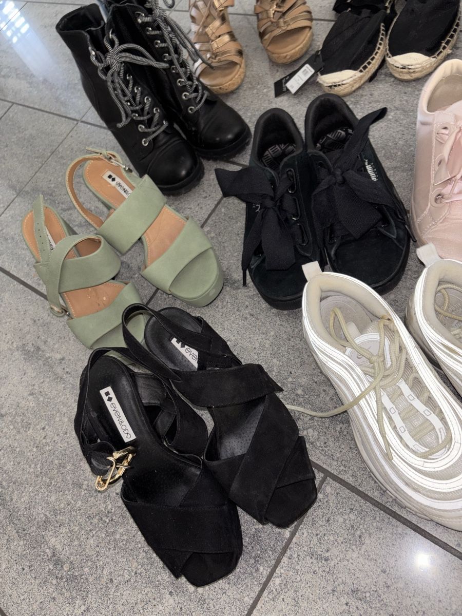 Damenschuhe: Schuhset Damen Grösse 36 – Gebraucht aus Fislisbach von secondhandF 1