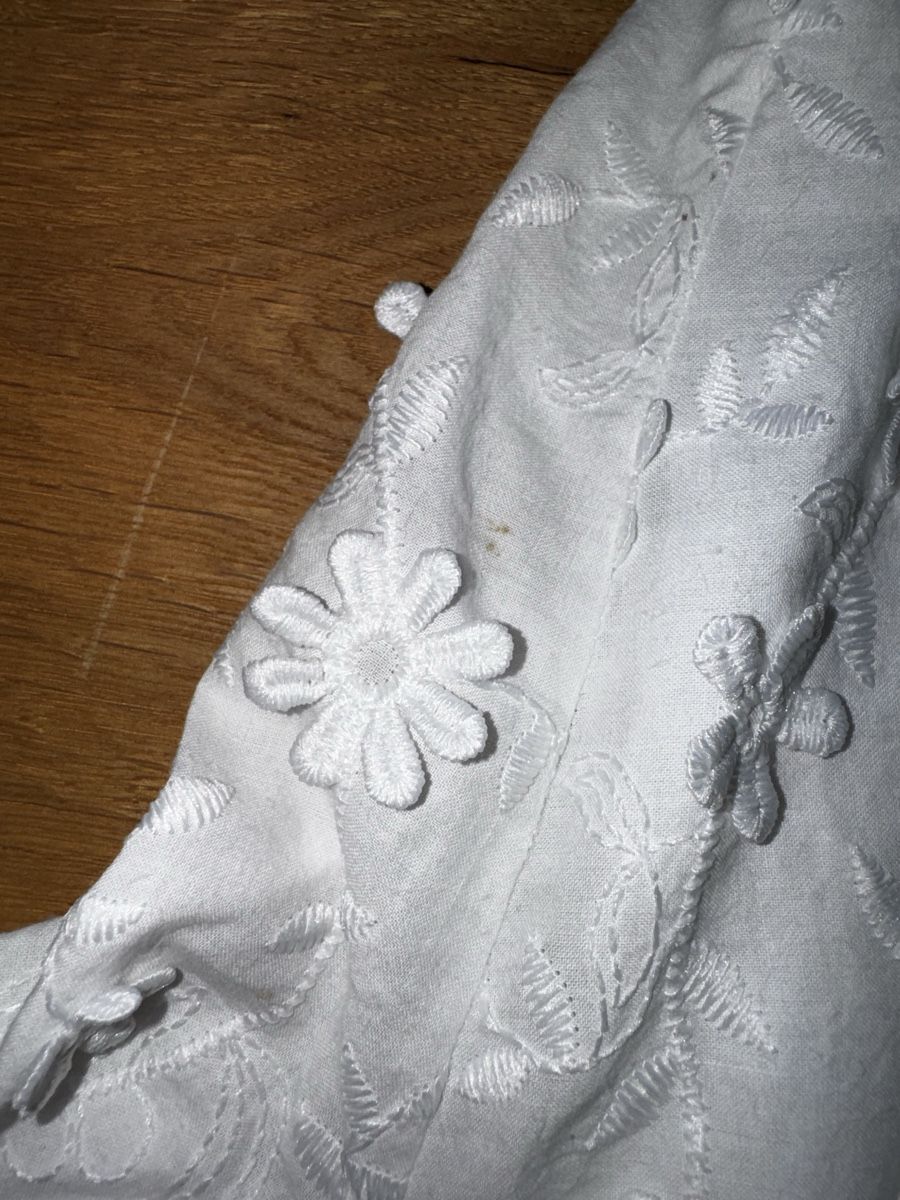 H&M Robes: Blumenkleid – D'occasion à Schaan par kri_tsw8 8