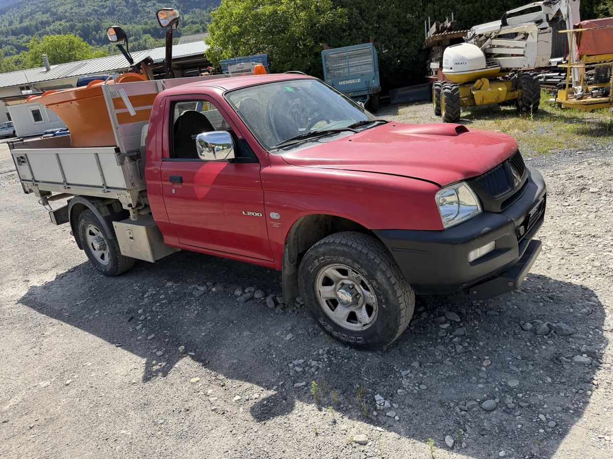 Mitsubishi Veicoli commerciali: Mitsubishi L200 Kipper – Usato da Buchs SG venduto da cayenneturbo96 1