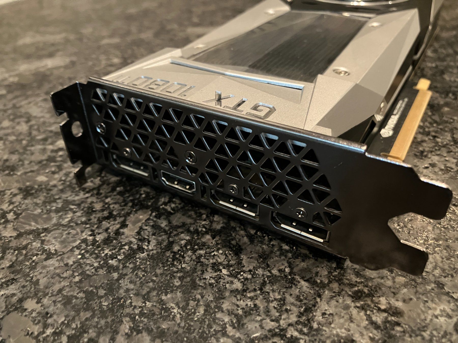 Nvidia Schede grafiche: Nvidia GTX 1080 ti – Usato da Kleinwangen venduto da Suelei83 1