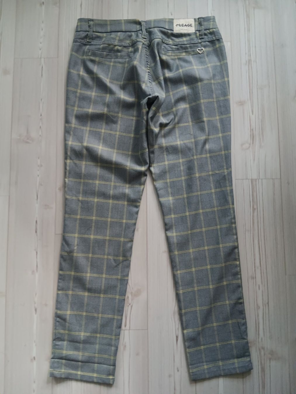 Please Jeans Hosen: PLEASE Pantalon / Hose taille / Grosse L – Gebraucht aus Cossonay-ville von Super-Price-Quality 5