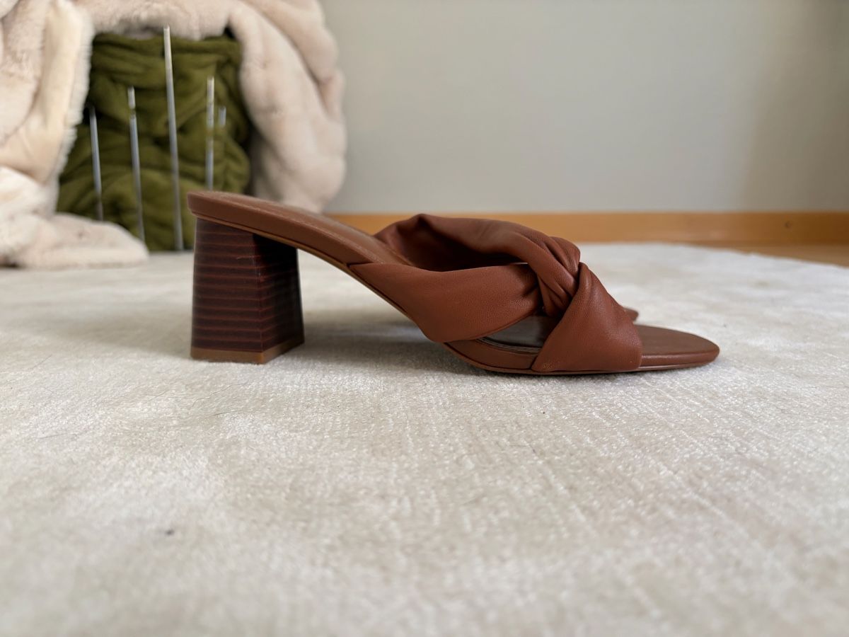 Mango Damenschuhe: Mango Pantolette Sandale 37 braun – Gebraucht aus Zürich von sas_7bn2 1