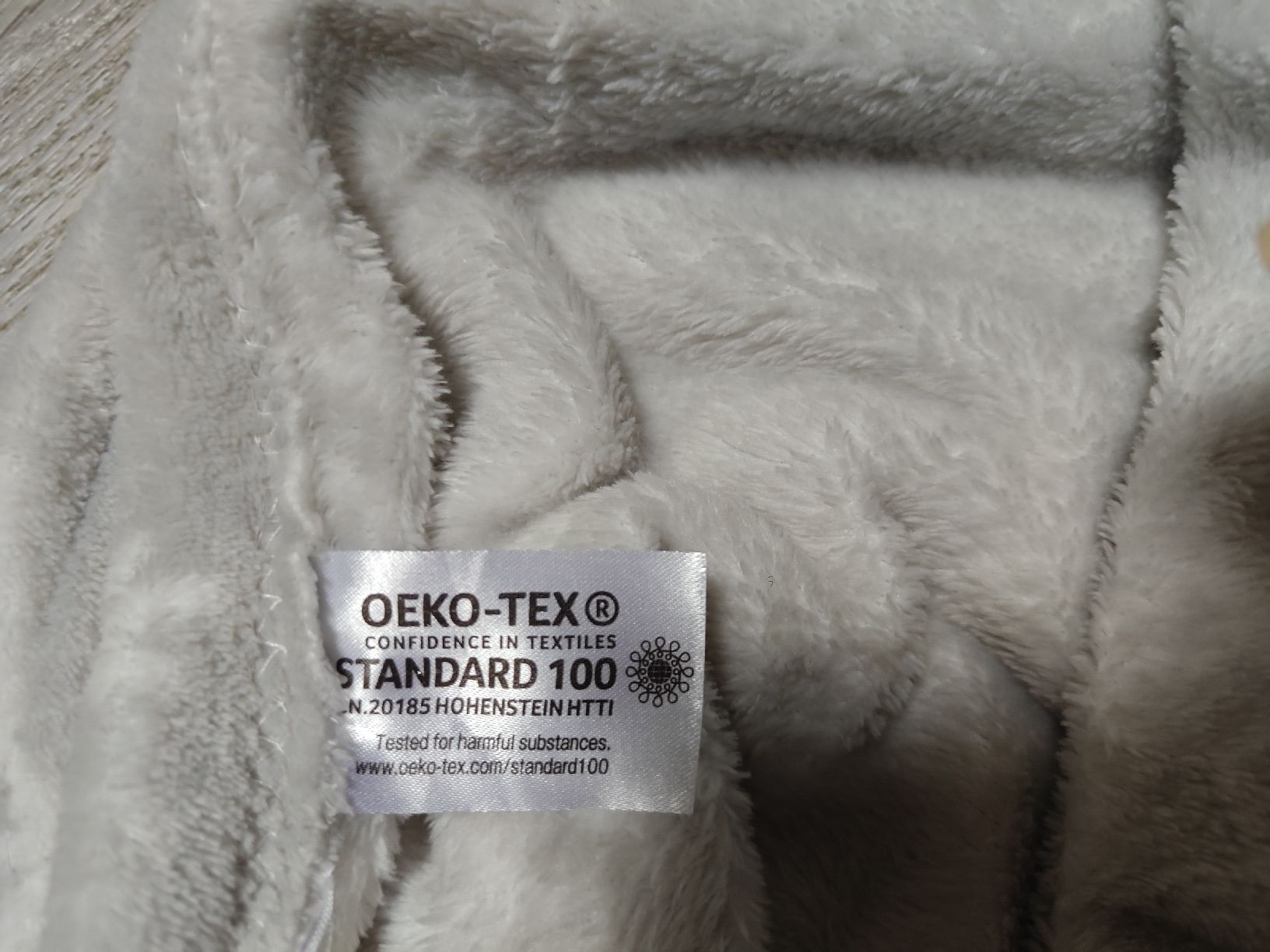 Coperte: Kuscheldecke – Usato da Bätterkinden venduto da Elefantenzoo 1