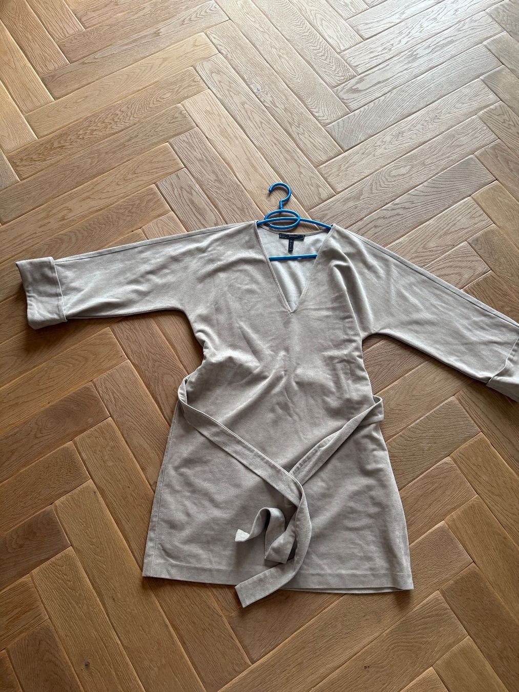 Vestiti: Max Azria Kleid M/L – Usato da Zürich venduto da iva_7658