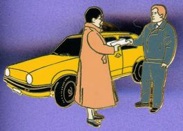 PTT  Pöstler übergibt Brief 