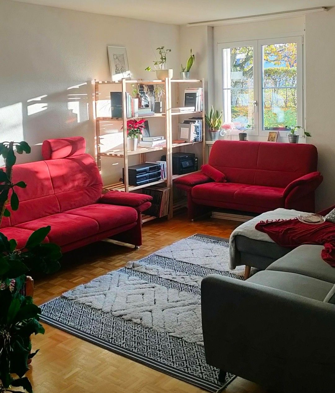 Divani: Gemütliches rotes Couch set – Usato da Watt venduto da val_87sh
