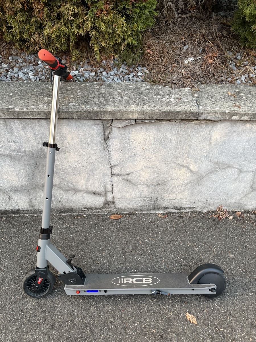 Kickboard: RCB R15 Elektro-Scooter – Usato da othmarsingen venduto da mme_7h68 1