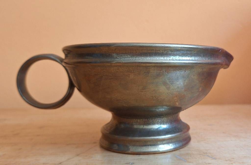 Caraffe: Antike Messingkaraffe – Usato da Reinach BL venduto da urbanfinds 1