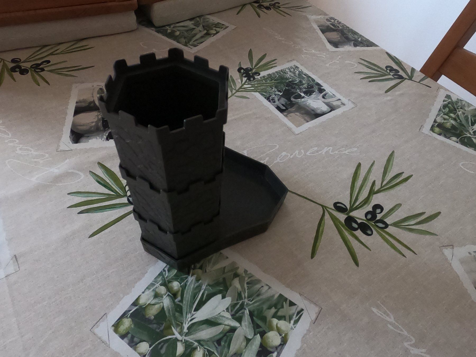 Spiele: Dice Tower / Würfelturm – Gebraucht aus Zürich von rob_sq8s 2