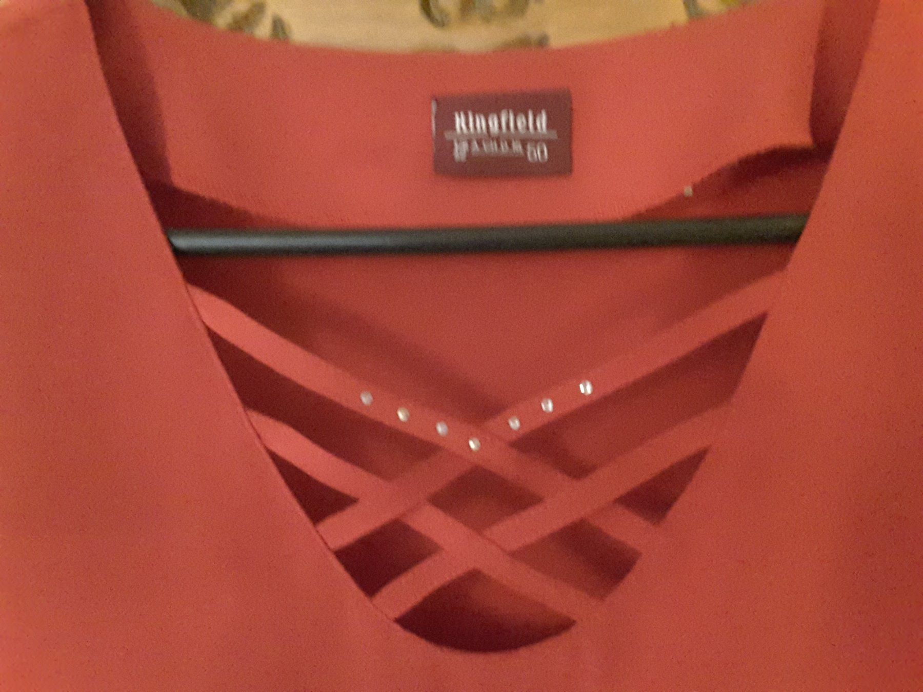 Top: Damen Top Gr.50 Rot – Usato da Boppelsen venduto da tigimohrli 1