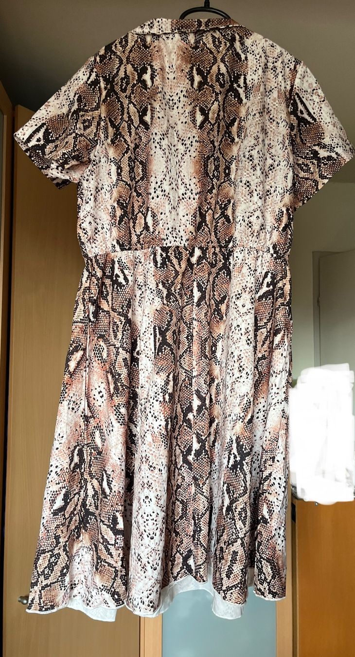 Vestiti: Robe d'été imprimé serpent, taille M, neuve – Nuovo e nell'imballaggio originale da Genève venduto da Libellule477 3