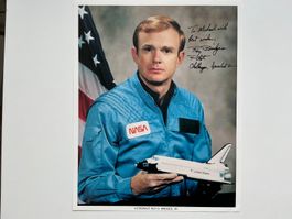 Weltraum OU Roy Bridges NASA Original Porträt 8*10 signiert