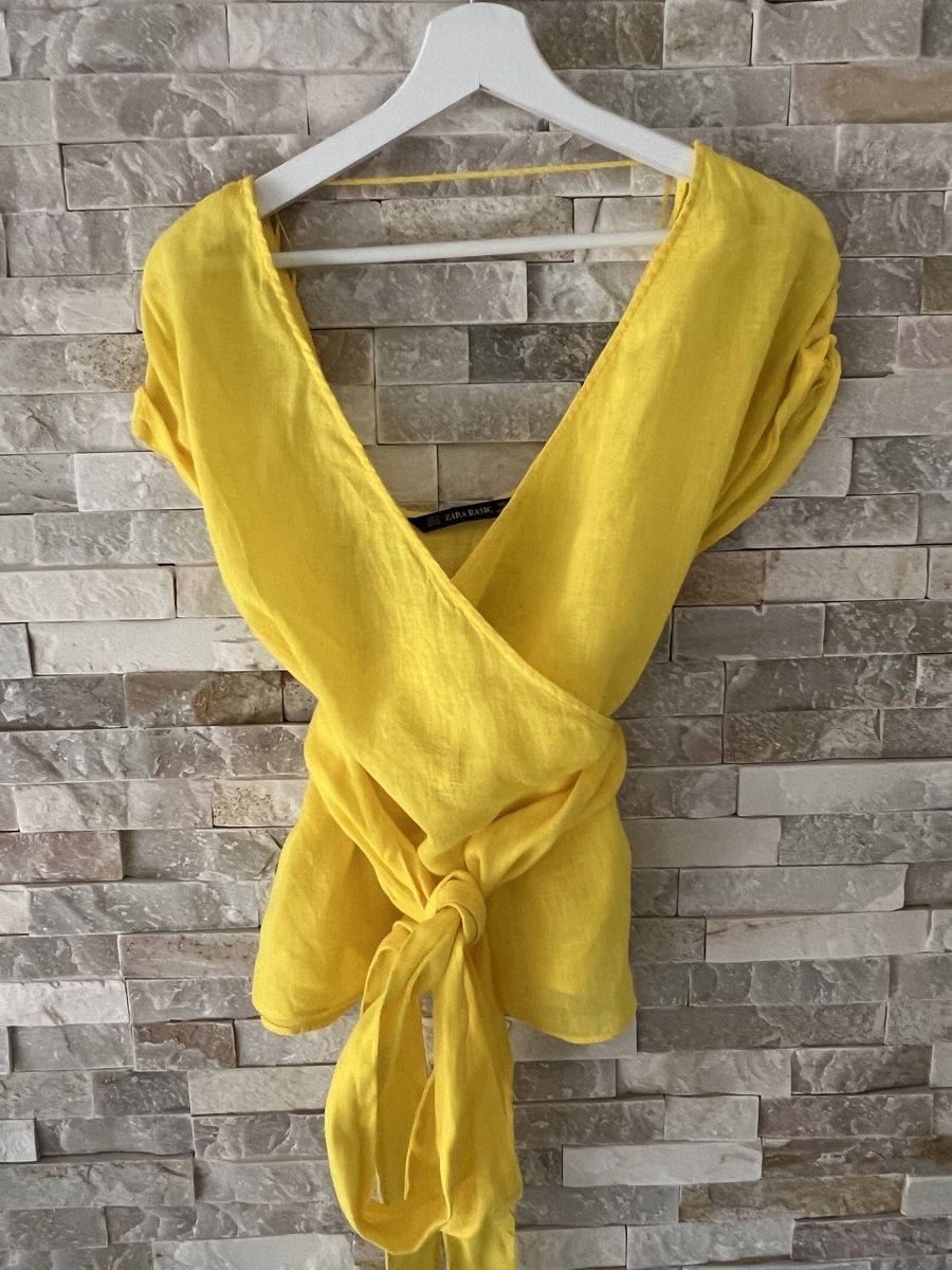 Zara Tops: Zara Leinen Top Gr.M – Gebraucht aus zürich von kira.jj
