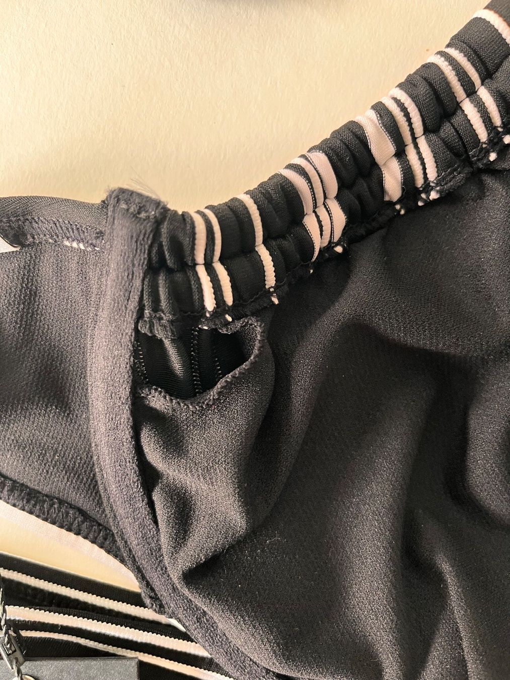 Chiemsee Costumi da bagno & Bikini: CHIEMSEE, Bikini, Grösse 36E/36, Farbe Schwarz/Weiss – Nuovo e nell'imballaggio originale da Rudolfstetten venduto da gst_g7xl 7