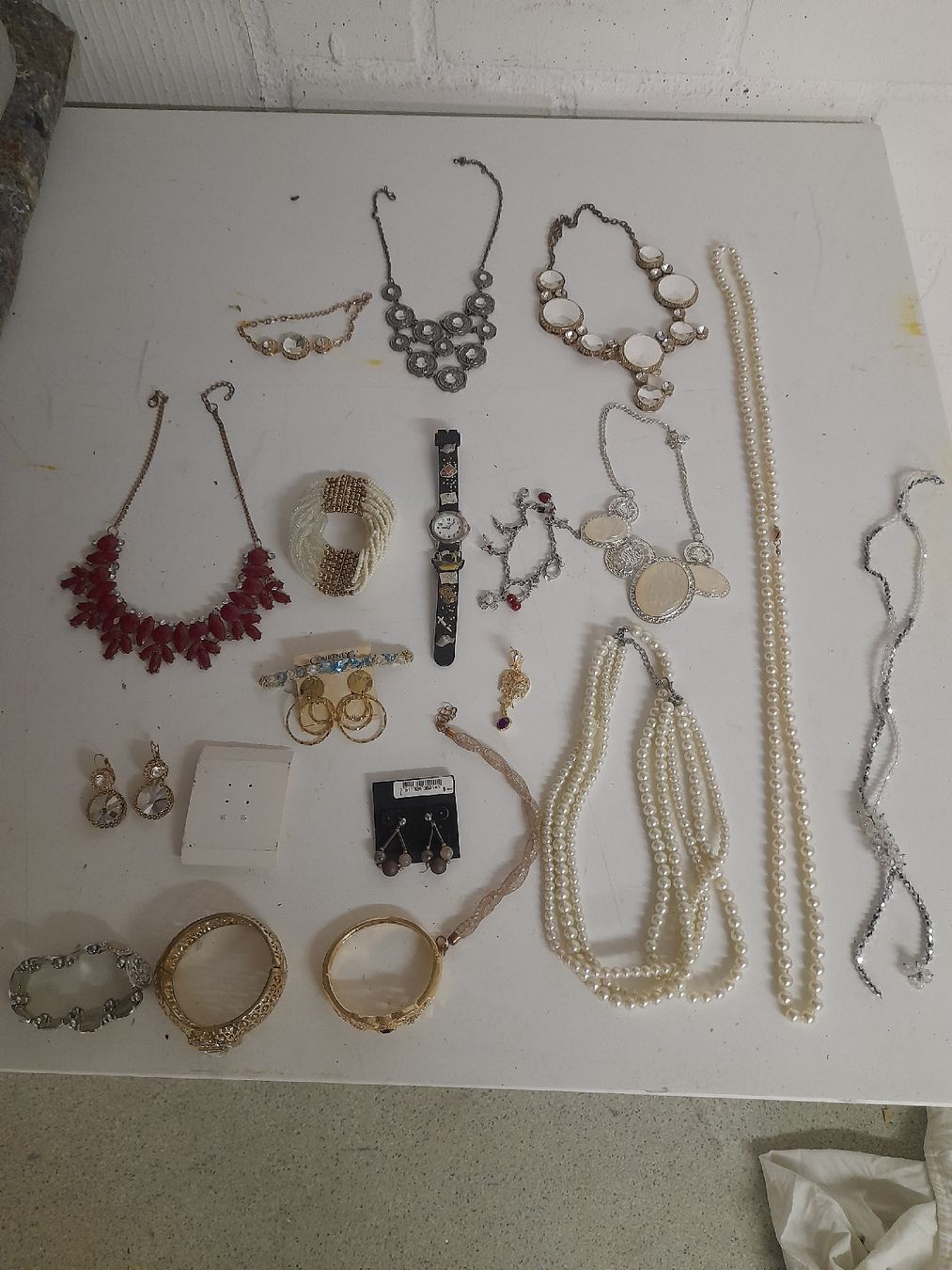 Sonstiger Schmuck: SCHMUCK UND BIJOUTERIE – Gebraucht aus Glattbrugg von B_B