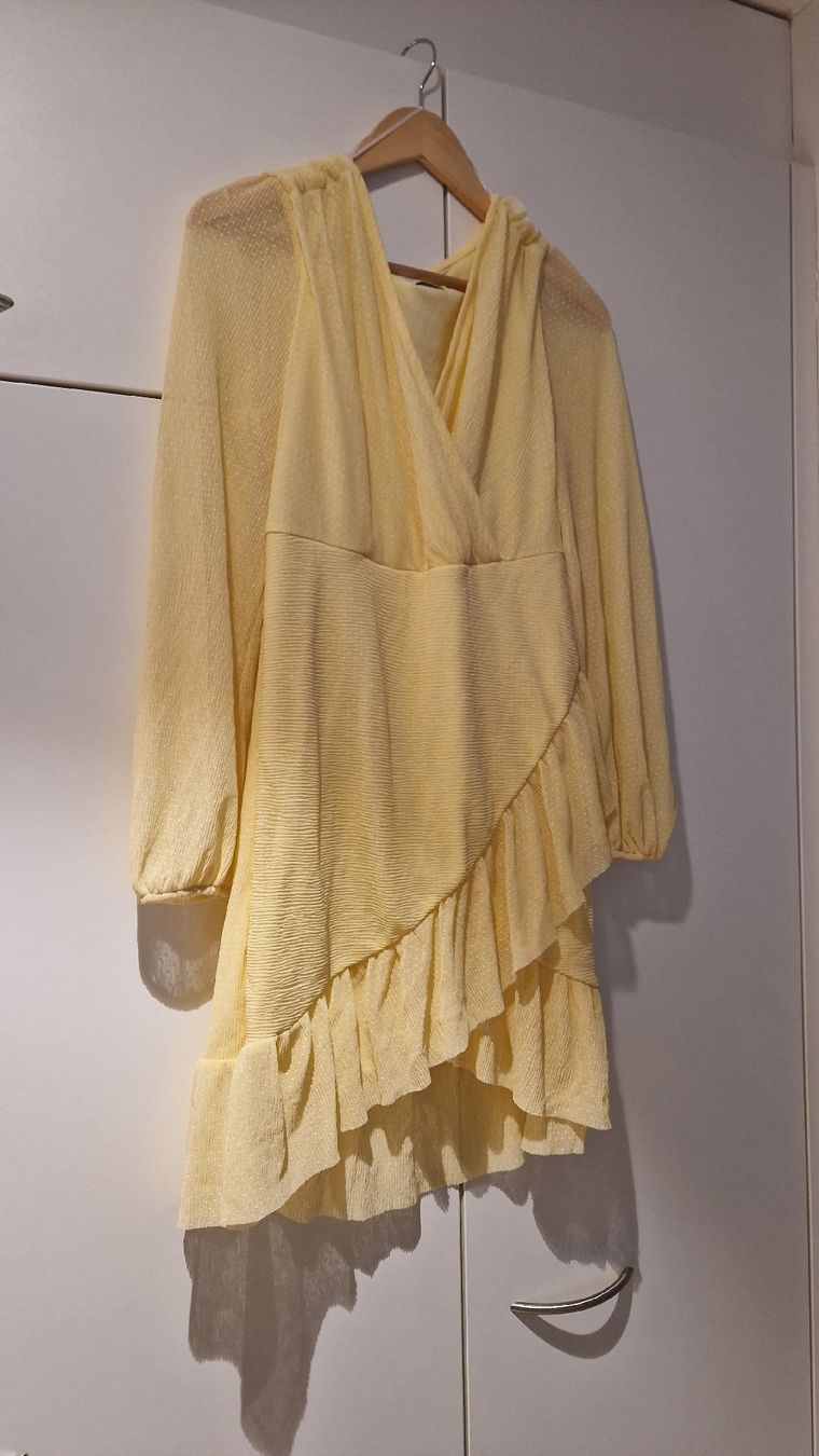 Vestiti: robe portefeuille jaune clair  – Nuovo (secondo la descrizione) da Collombey venduto da Preloveditems