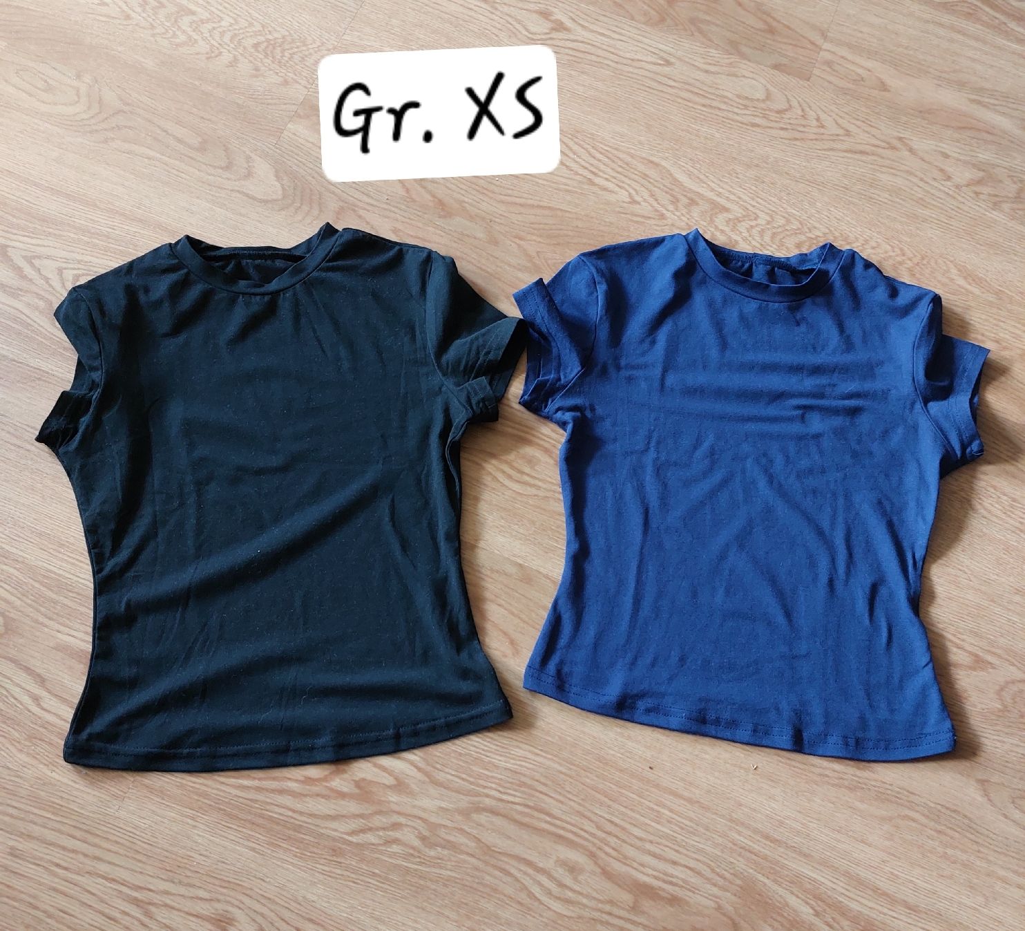 Camicette, T-shirt & Top: 2 T-Shirts Kurzarm XS Sommer – Usato da Stans venduto da Stupsi11283