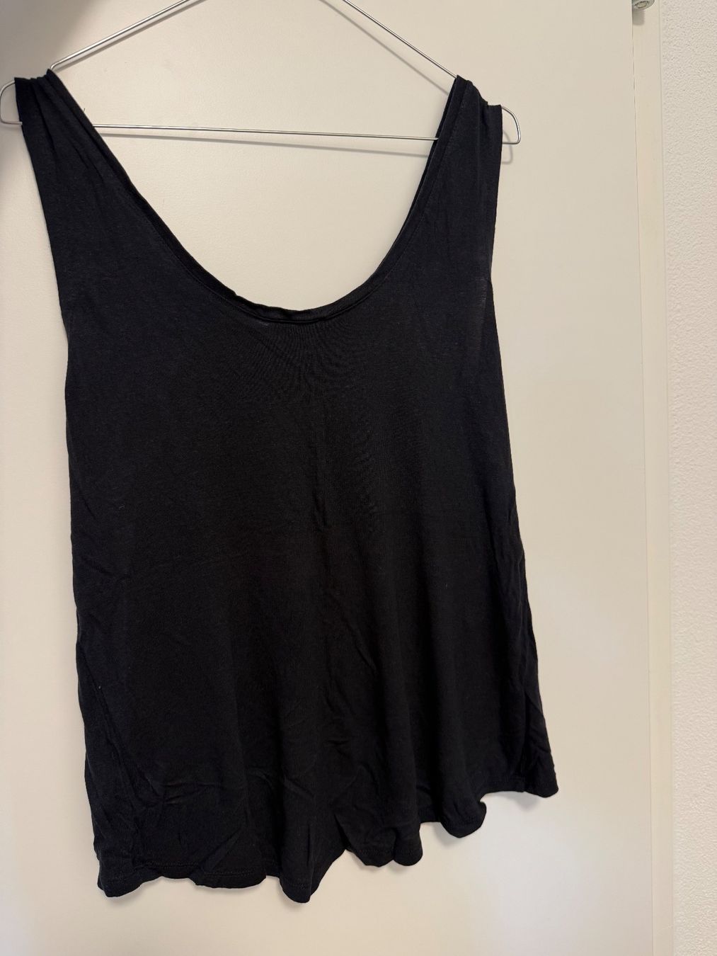 Mango Tops: Mango - Top - schwarz mit Tigermotiv - M – D'occasion à Zug par tami12 2