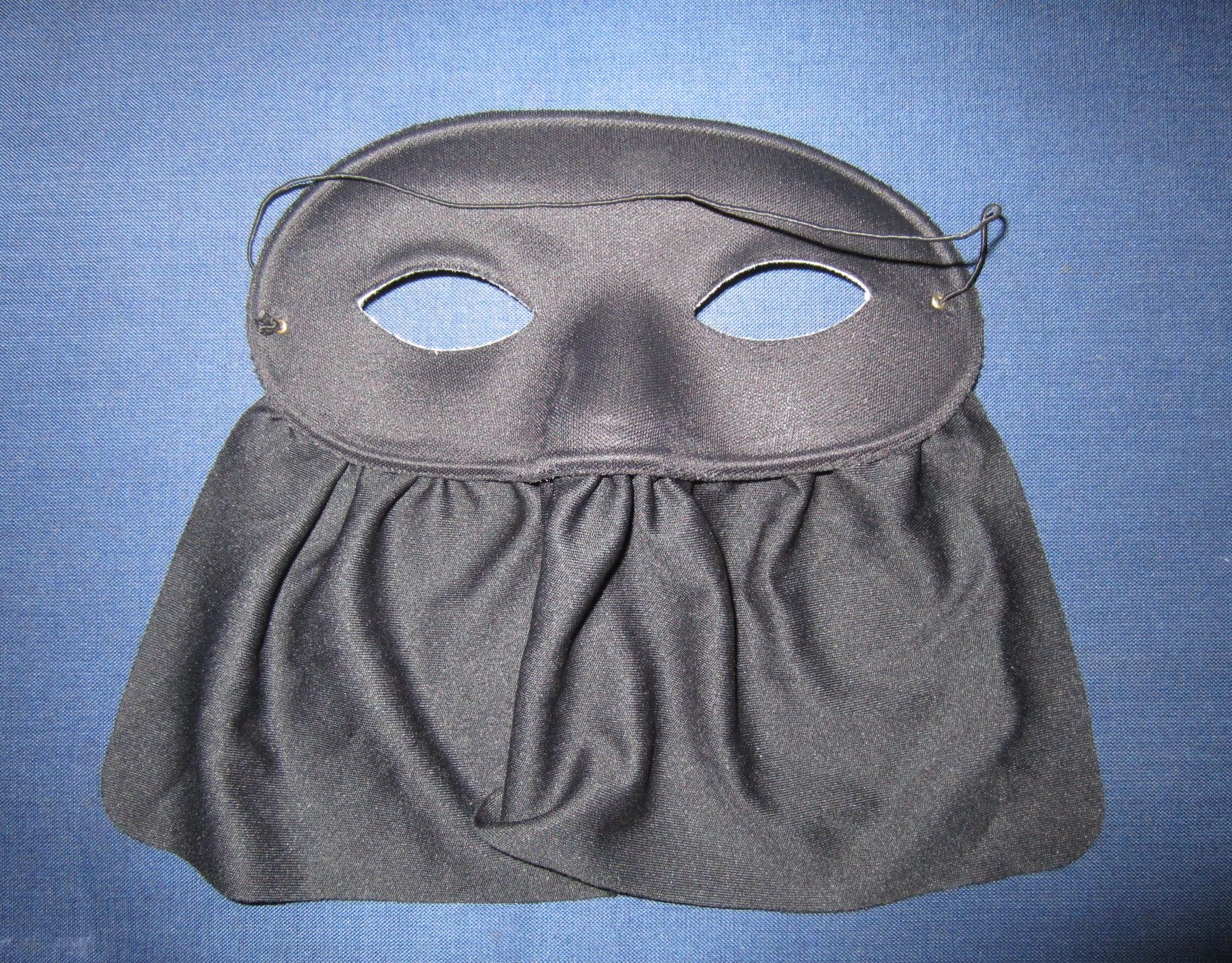 Maschere: Masken und Hut – Usato da Meggen venduto da Tristar03 1