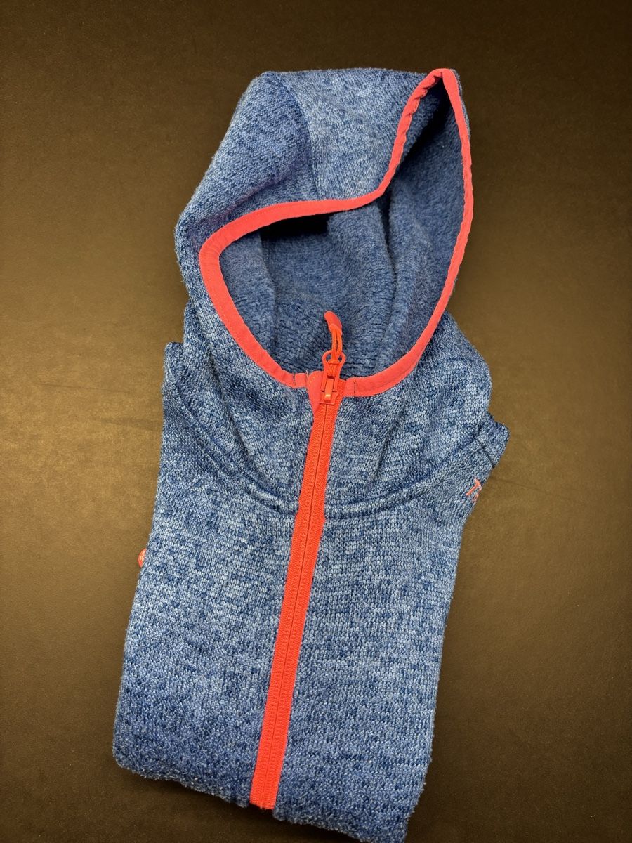 Pullover & Sweatshirts: TROLLKIDS Zip-Hoodie Gr. 128 – Gebraucht aus Zürich von chibaer 2