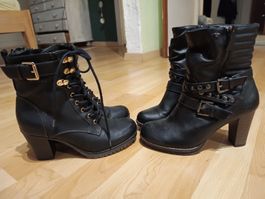 Superschöne schwarze Stiefeletten grösse 36/37