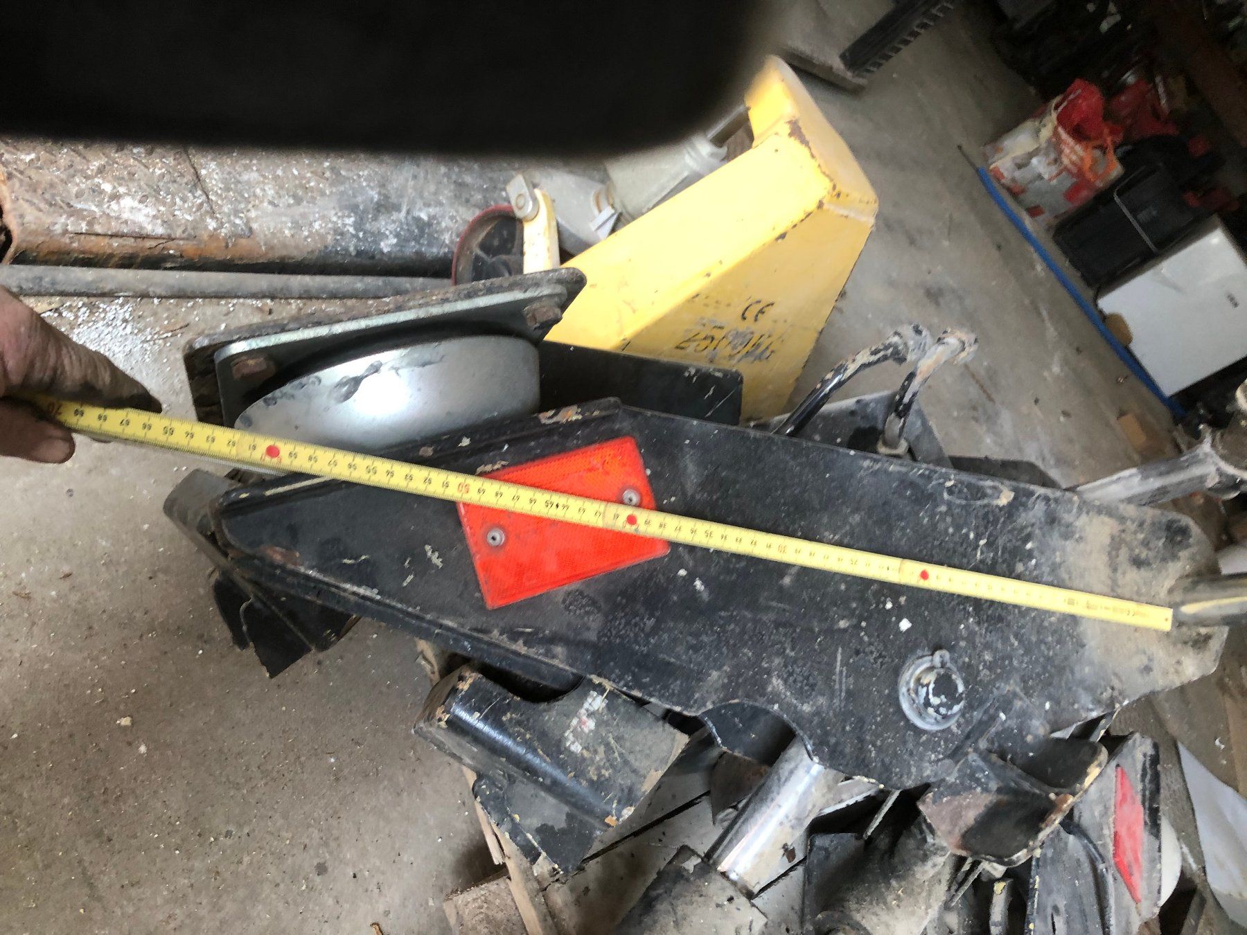 Tutti i ricambio: Bequille hydraulique camion – Usato da Boudevilliers venduto da Mrpiup 3