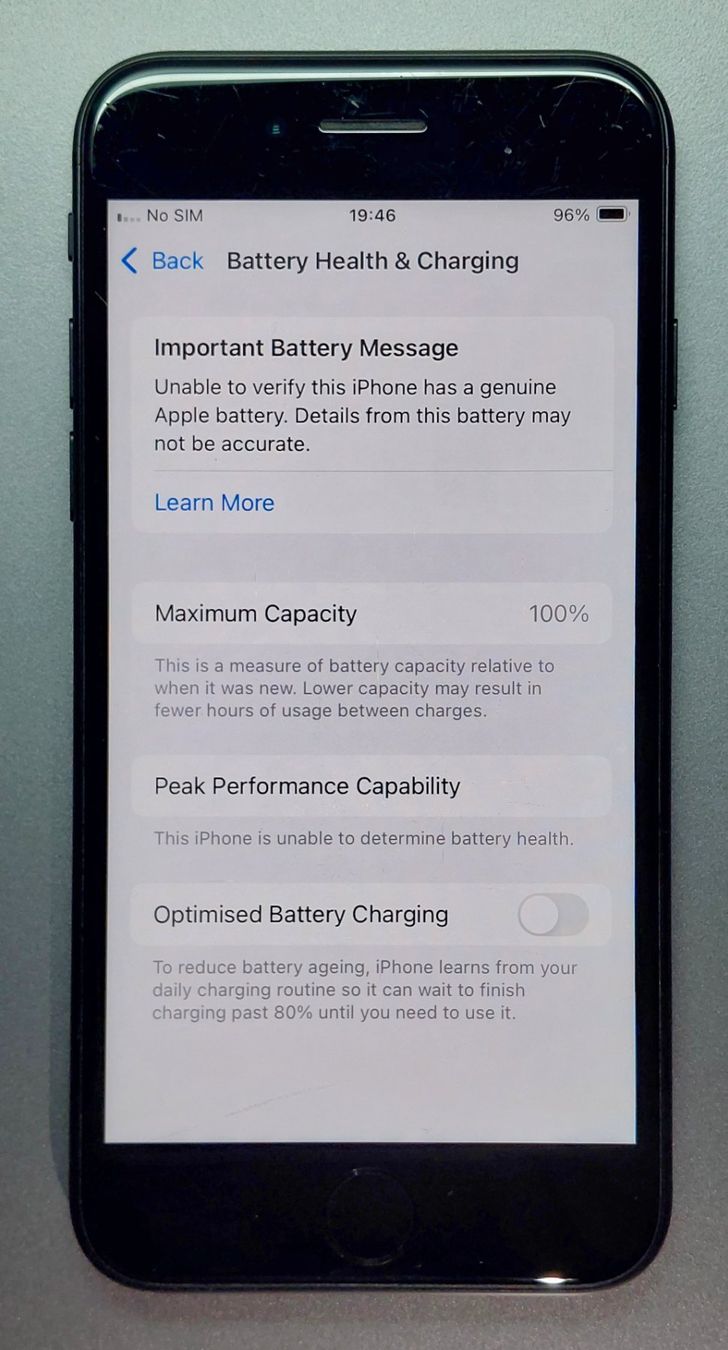 Apple Handys / Smartphones: iPhone SE 2020 64gb 100% Akku, + Hülle – Gebraucht aus Pfäffikon SZ von max_5ylc 3