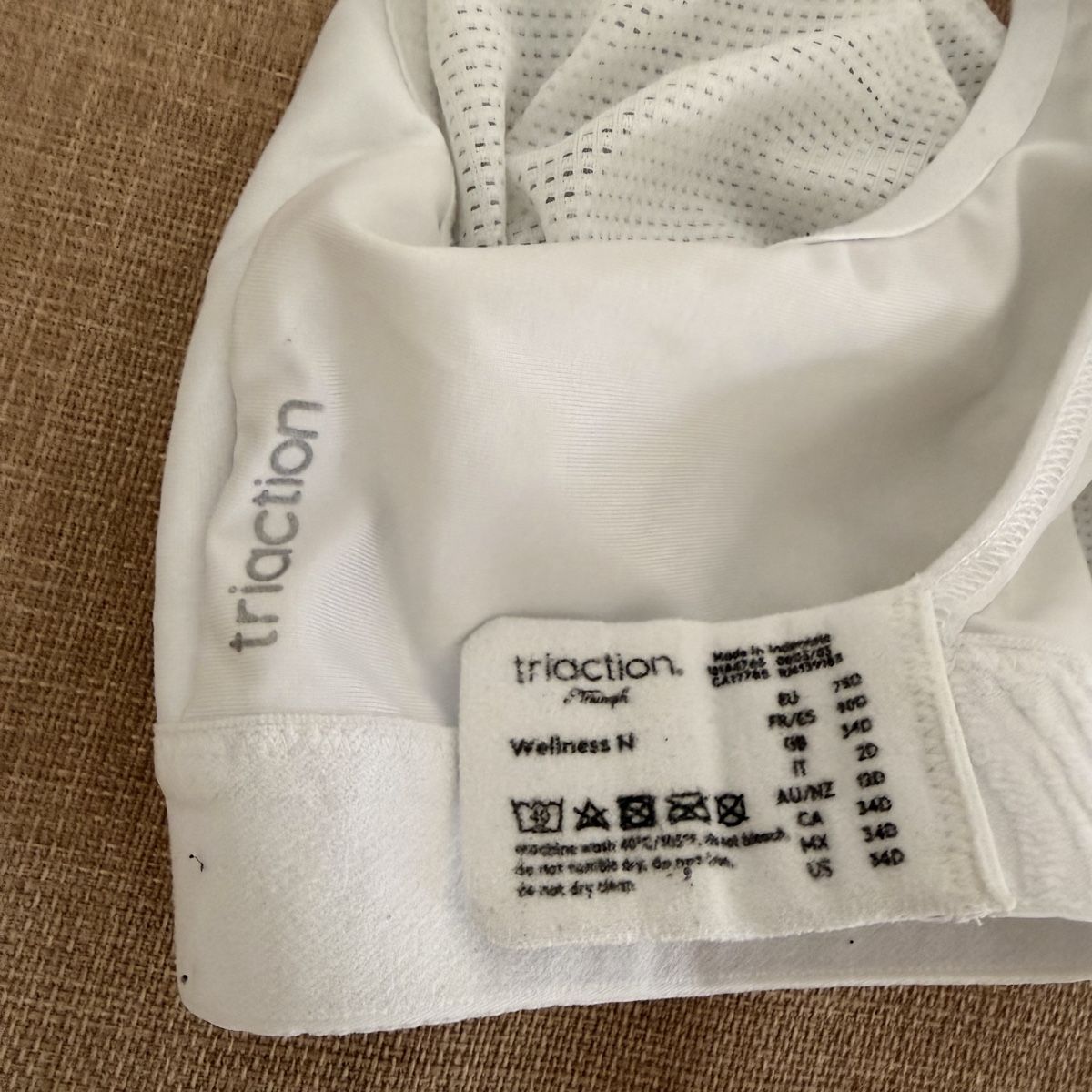 Triumph Sonstige Unterwäsche: Triaction by Triumph - Sport BH – Gebraucht aus zürich von may_yj9f 4