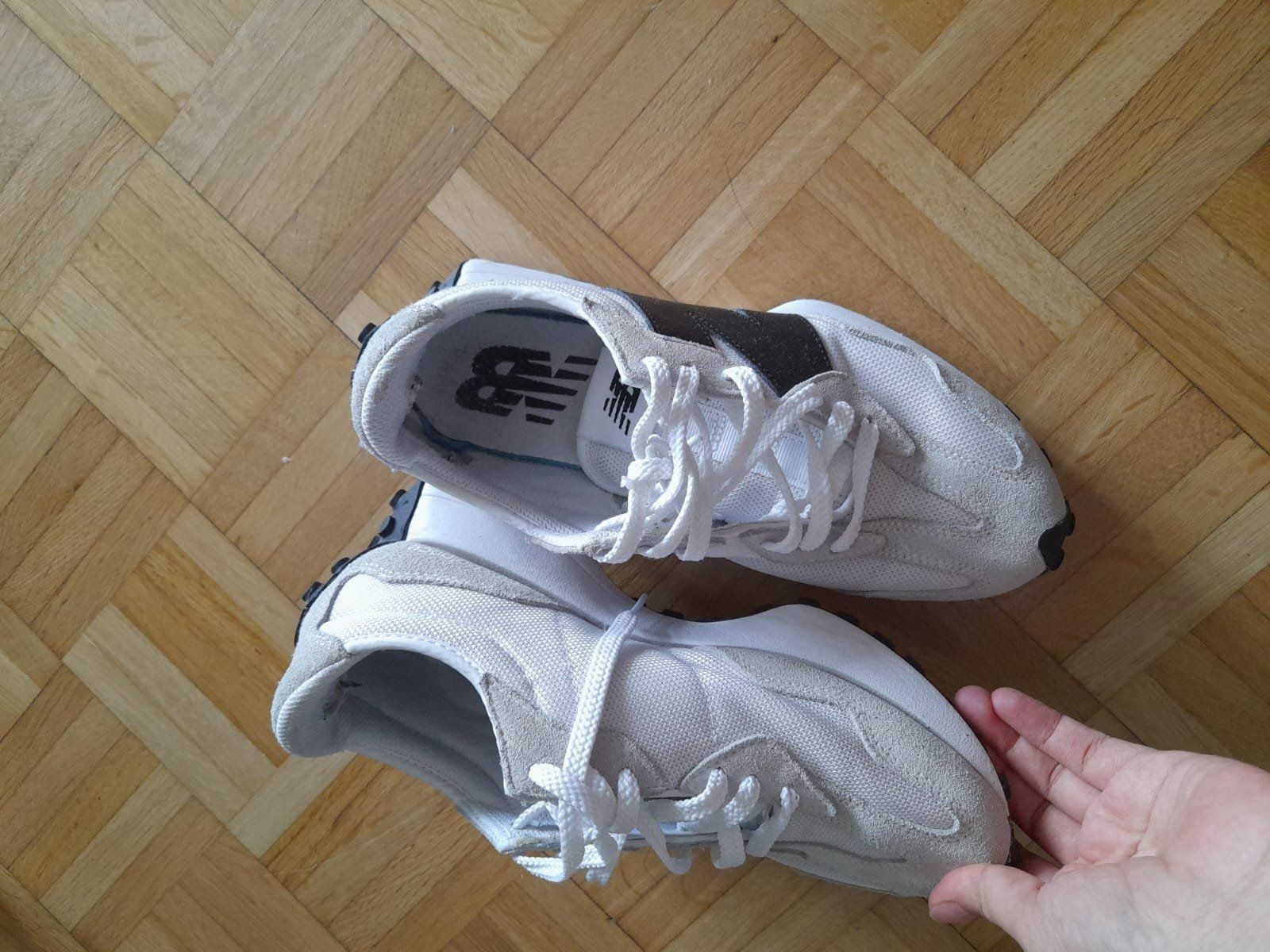 New Balance Chaussures hommes: New balance 327 – D'occasion à Genève par gal_x6ln 2