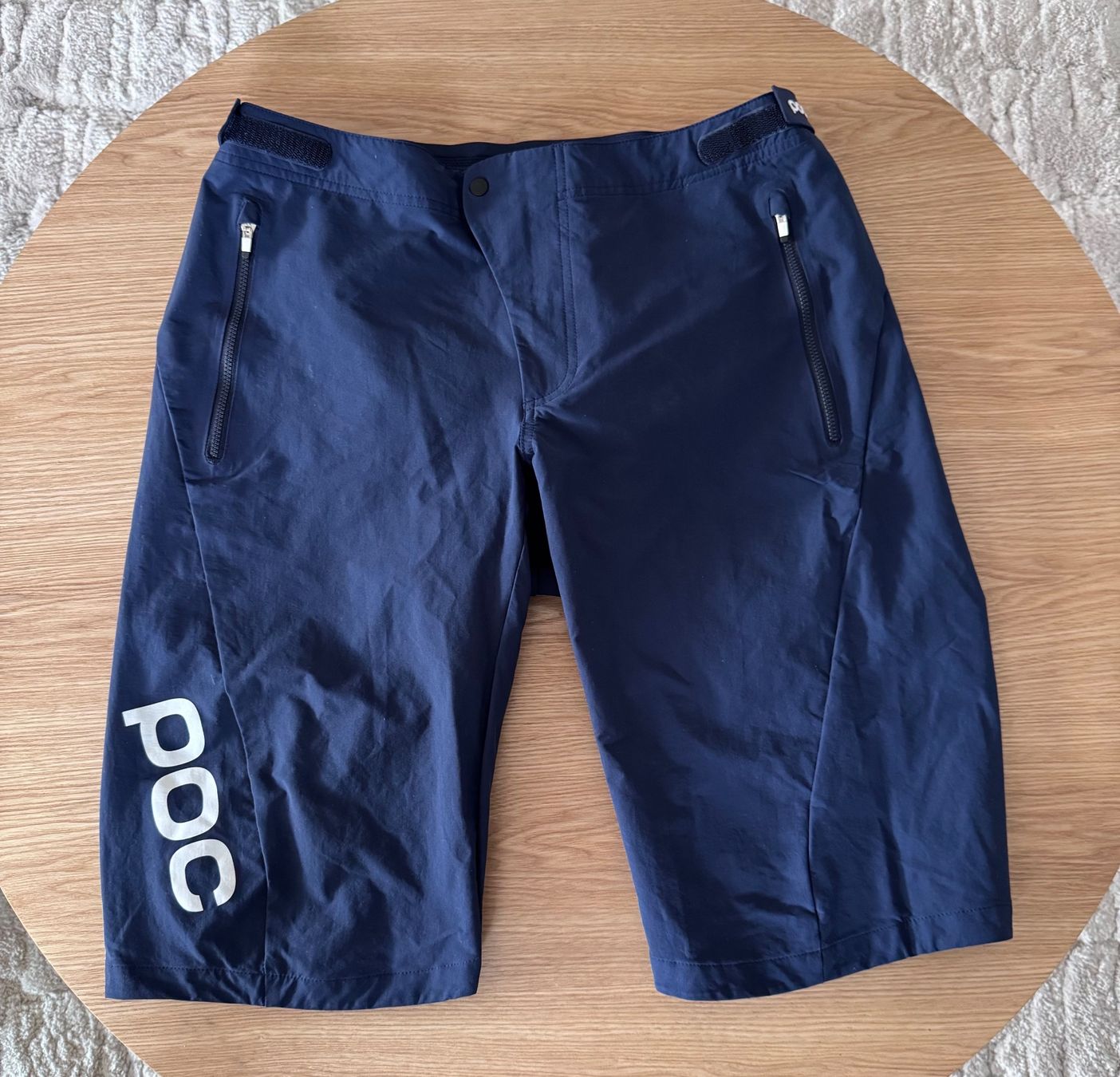 Poc Hosen: POC Essential Enduro Shorts, blau, Grösse L – Gebraucht aus Thun von Dvddealer