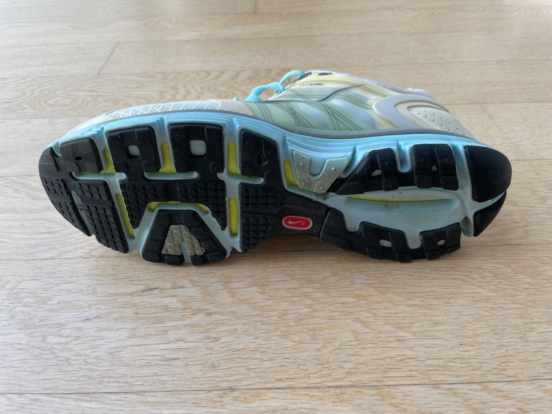 Nike Chaussures hommes: Nike LunarGlide Laufschuhe Grösse 40 – D'occasion à Corcelles NE par gingerbrain 6