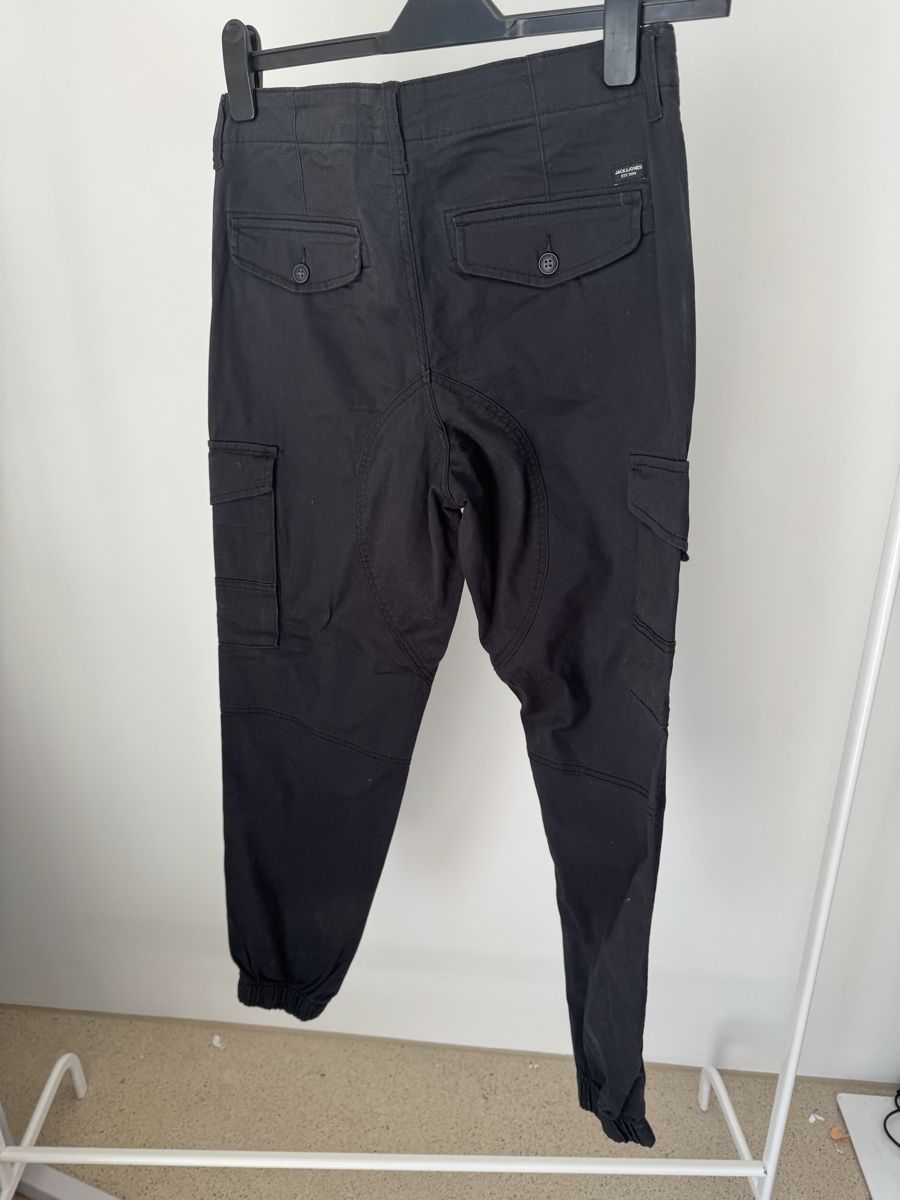 Jack & Jones Jeans: Jack & Jones Cargo Pants – Usato da Zürich venduto da di_archive 4