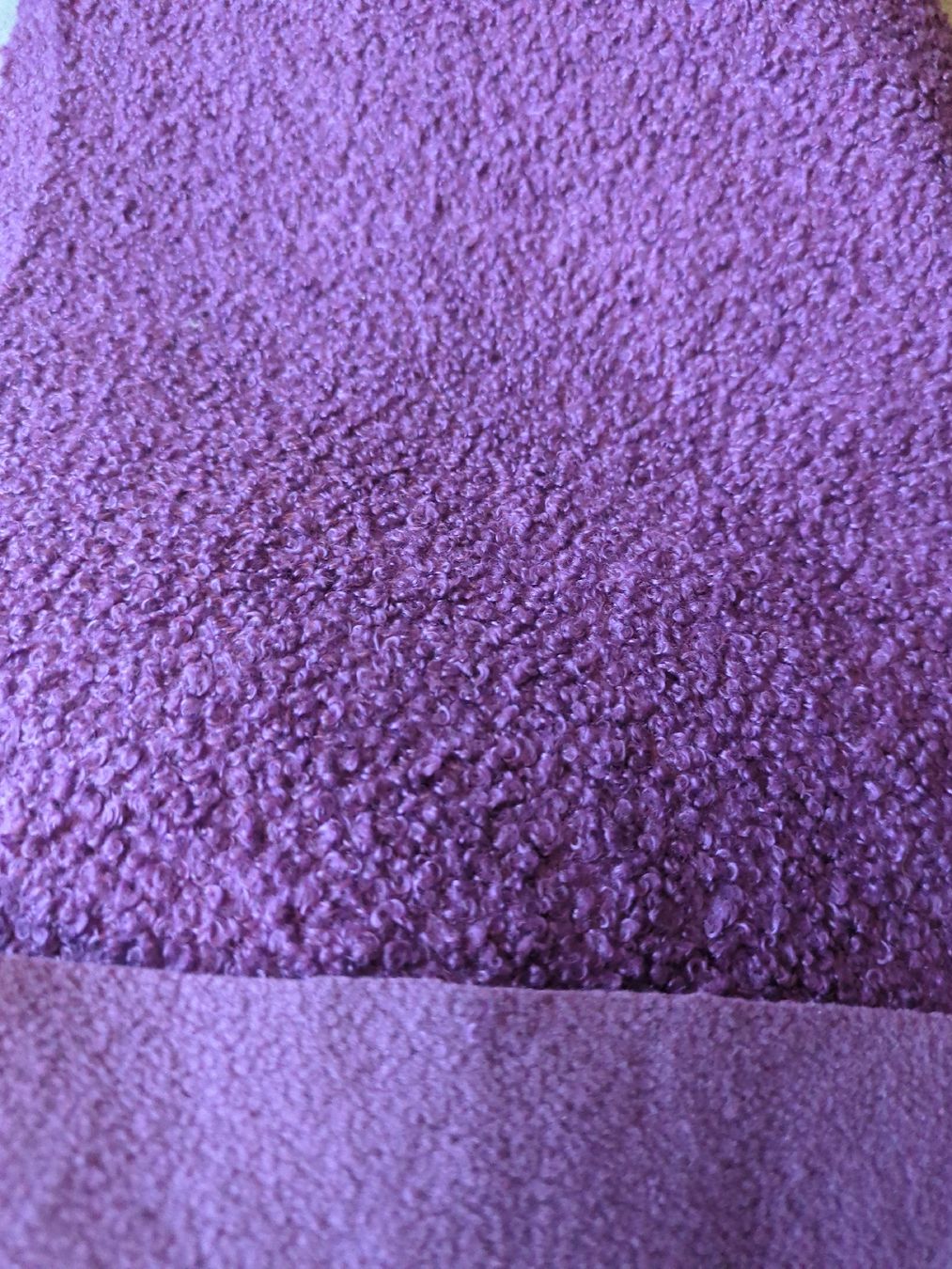 Stoffe: Boucle Fleece 1,5m – Neu und originalverpackt aus Luzern von reg_dq65