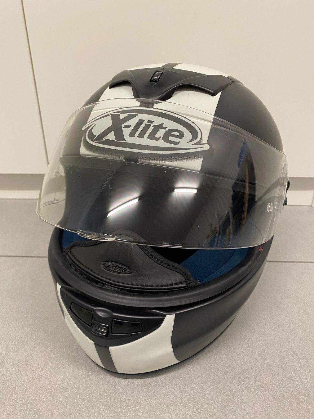 Caschi & visiere: Motorrad - Helm – Nuovo (secondo la descrizione) da Pfäffikon ZH venduto da aveo14