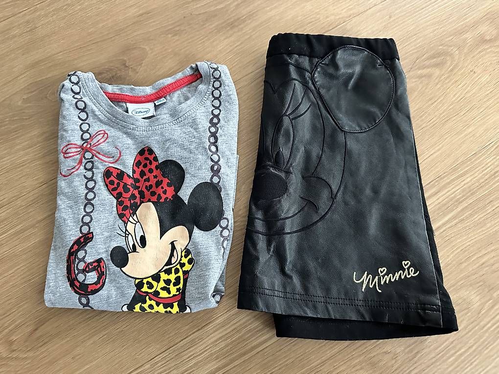 H&M Lotti & Set di vestiti: Set Jupe und Pullover Minnie Mouse 128 – Usato da Buchrain venduto da eule2109