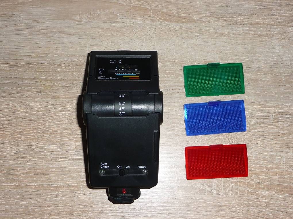 Carena Flash: Blitz Carena CA1121 3 Farbige Blenden – Usato da Rapperswil SG venduto da 1035f 2