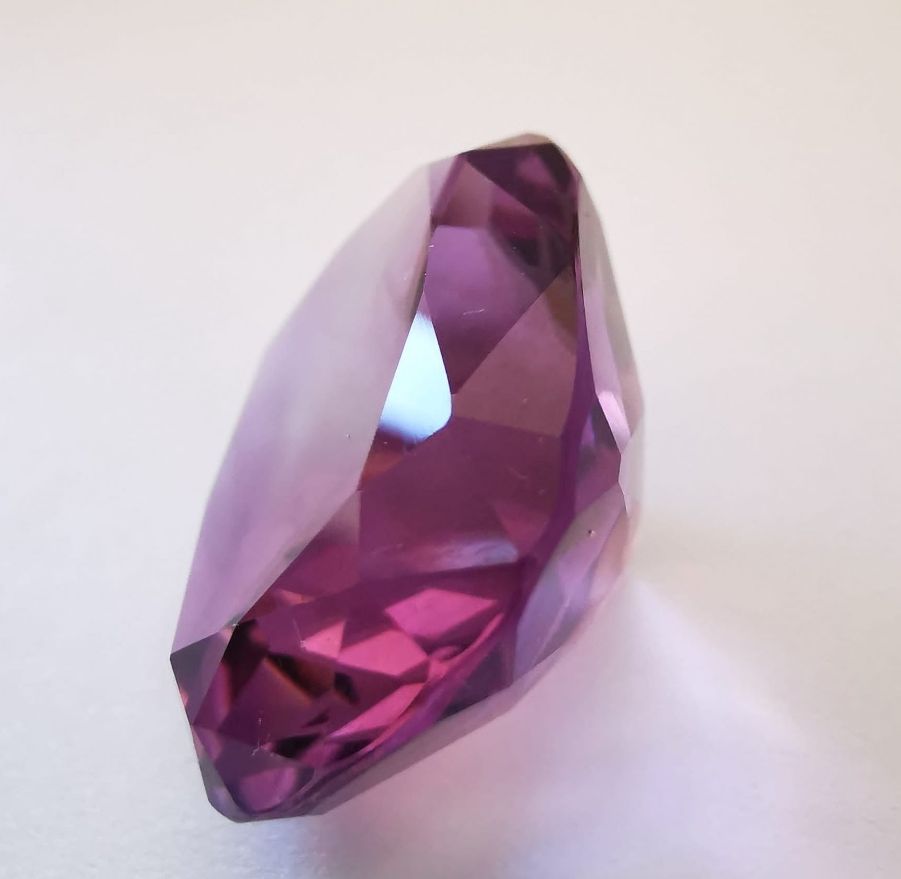 Pietre preziose: améthyste violette 27.96 carats – Nuovo e nell'imballaggio originale da Sornard-Nendaz venduto da JYTI90 1