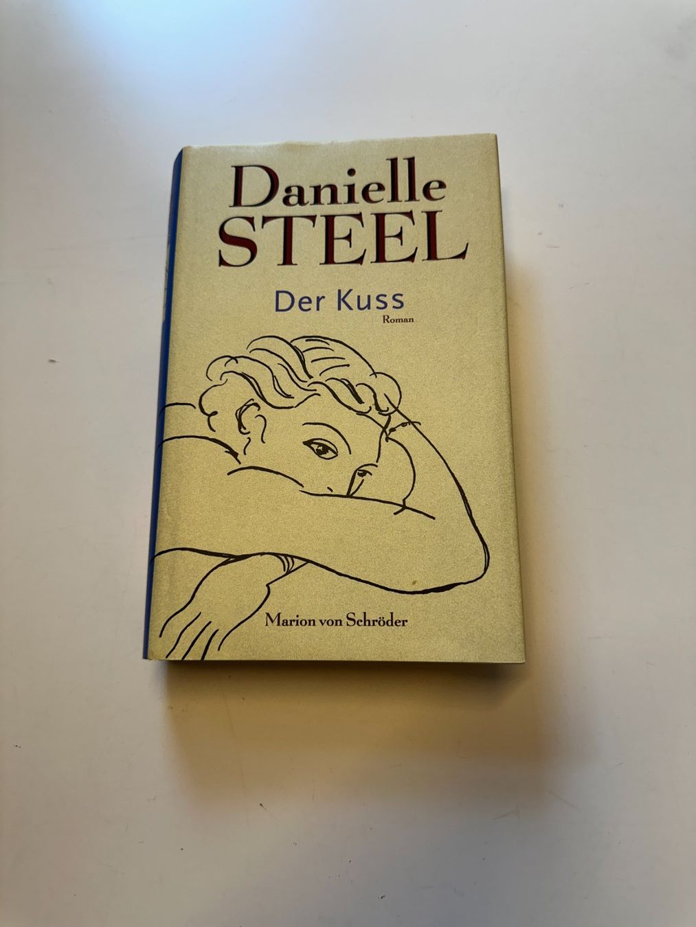Libri: Buch "Der Kuss" von Danielle Steel – Usato da Urdorf venduto da Erika666