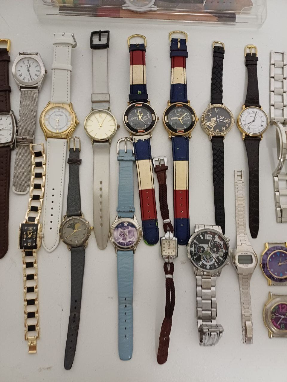 Orologi: Set mit 22 Uhren. – Usato da Bern venduto da Yunkom 1