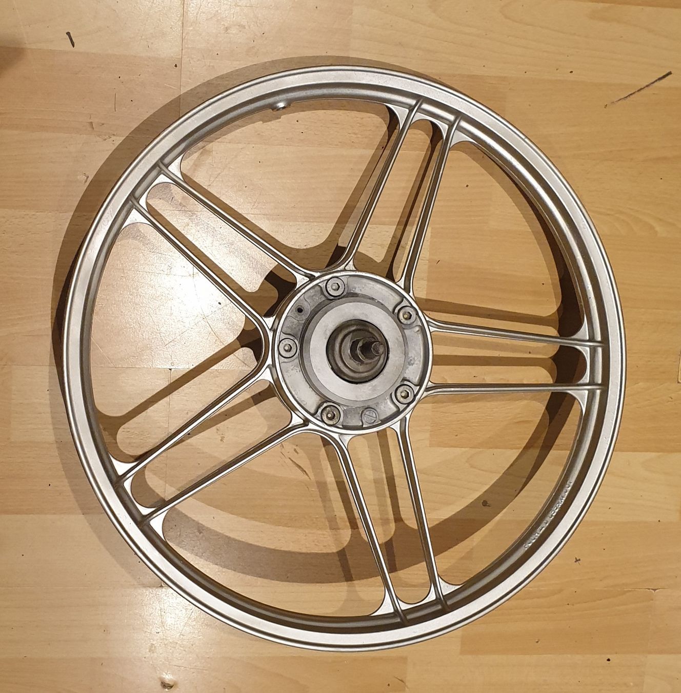 Puch Felgen: Puch Maxi S original Rad Felge 17 Zoll  – Gebraucht aus Einsiedeln von MGXX 1