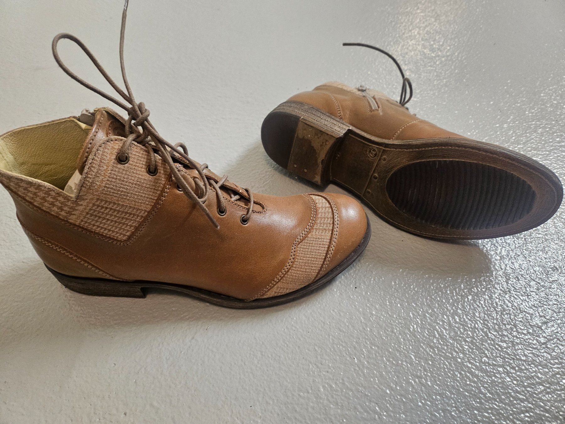 Scarpe da donna: Leder Stiefel 39 – Nuovo (secondo la descrizione) da Kefikon TG venduto da Livline 1