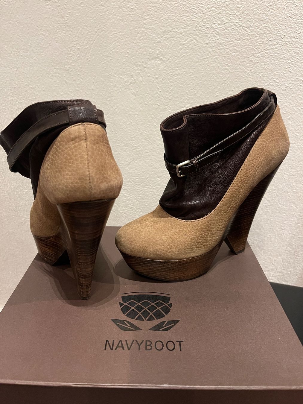 Navyboot Scarpe da donna: Navyboot Schuhe Leder Damen – Usato da Bern venduto da elfentanz77 2