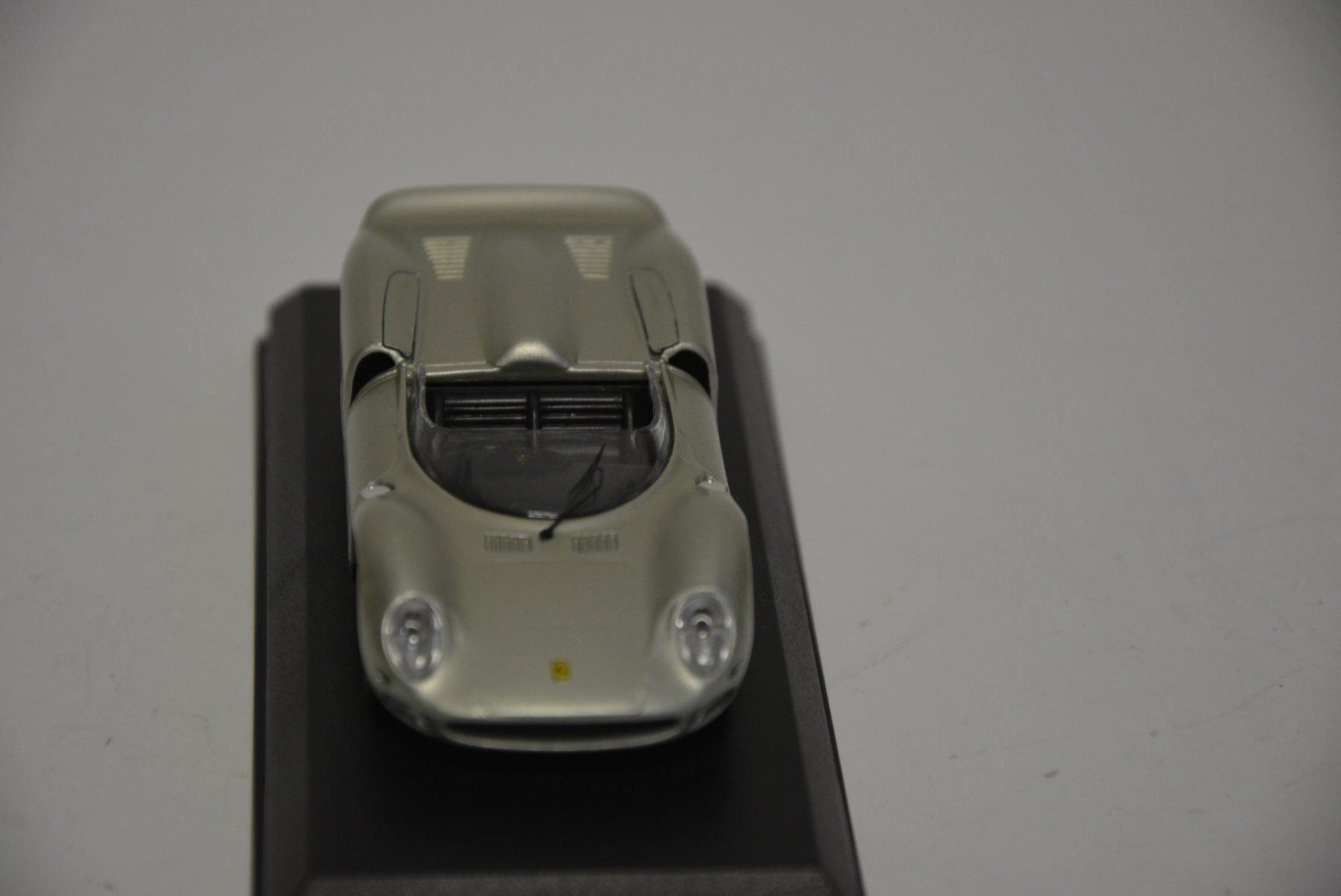 Ferrari Modellini d'auto: Ferrari 330 P2 1964 , Best Model , 143 – Nuovo e nell'imballaggio originale da Goldach venduto da Feivel9 3