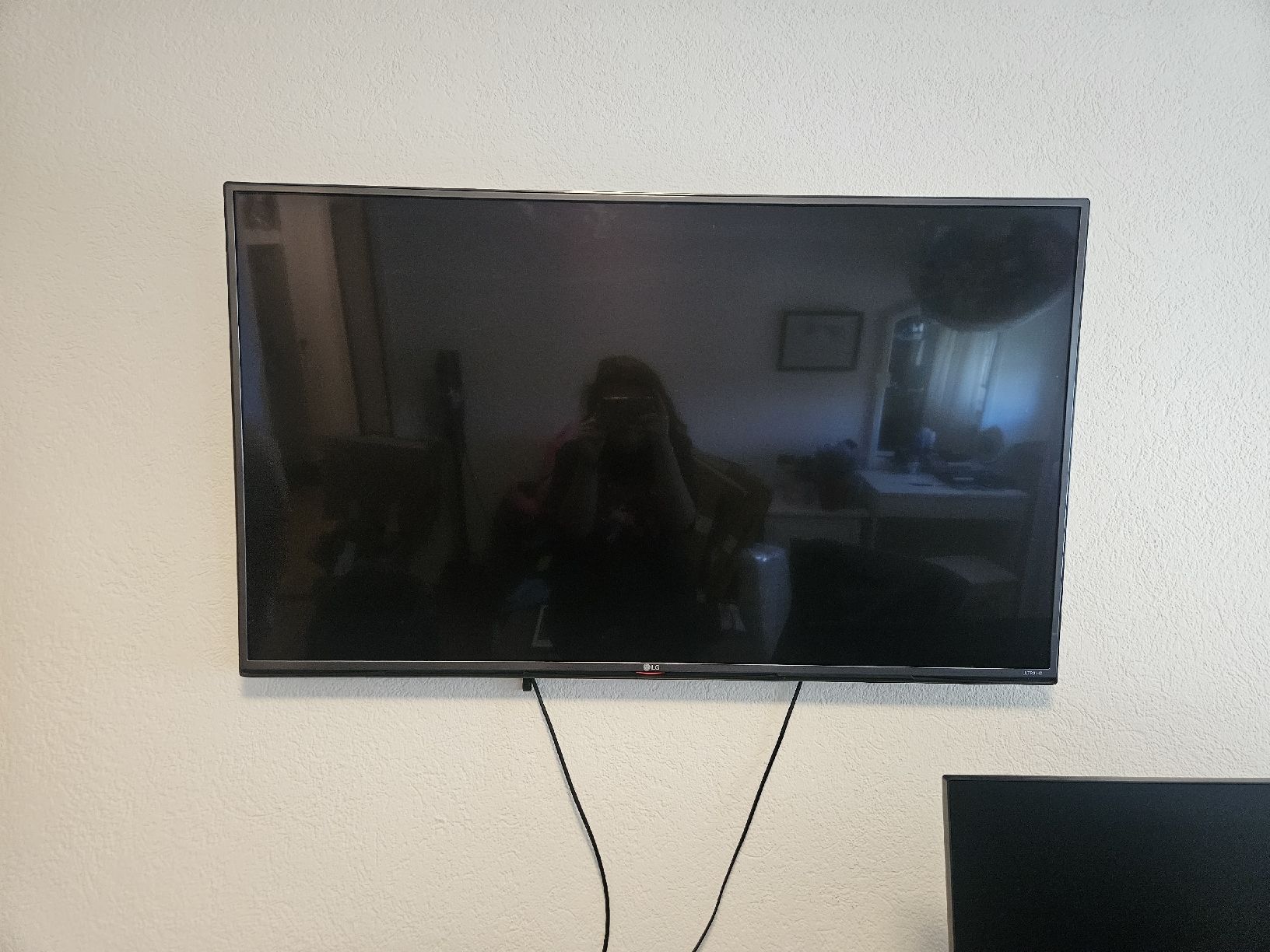 LG Televisori: 4k Fernseher inkl. Wandhalterung – Usato da Oetwil am See venduto da Alija.M 1