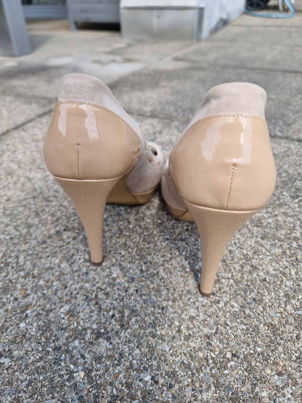 Kaiser Scarpe da donna: Pumps Peter Kaiser beige Grösse 5 – Nuovo (secondo la descrizione) da Balzers venduto da Homeandgarden 1