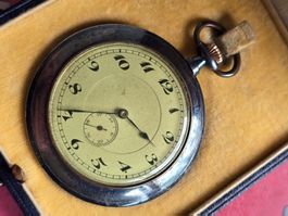 Taschenuhr HA sehr flach s Enrique Etcheves e Hijomit Box HA